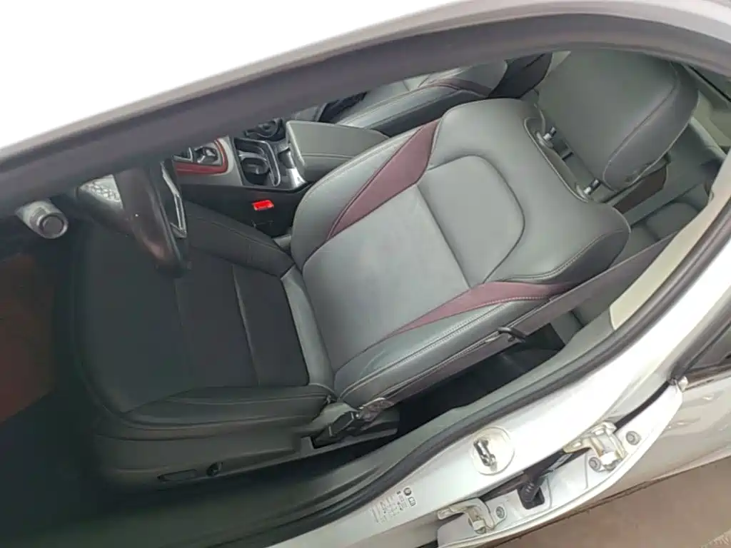 Chevrolet Malibu — фото 14