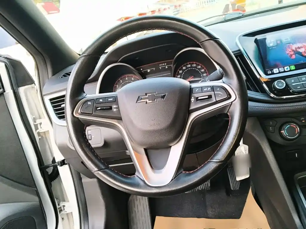 Chevrolet Monza — фото 10