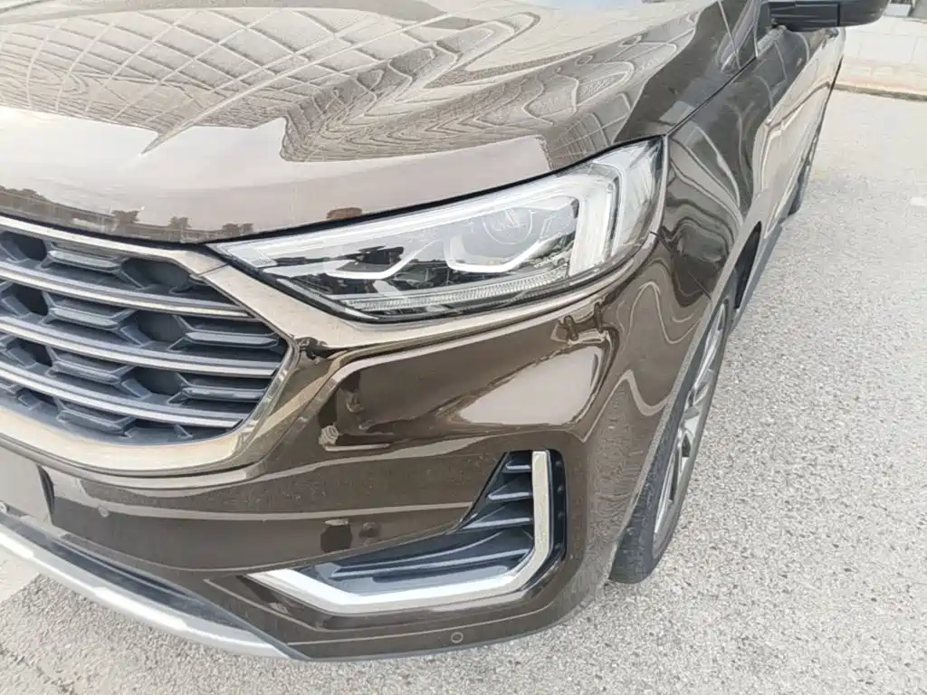 Ford Edge — фото 23