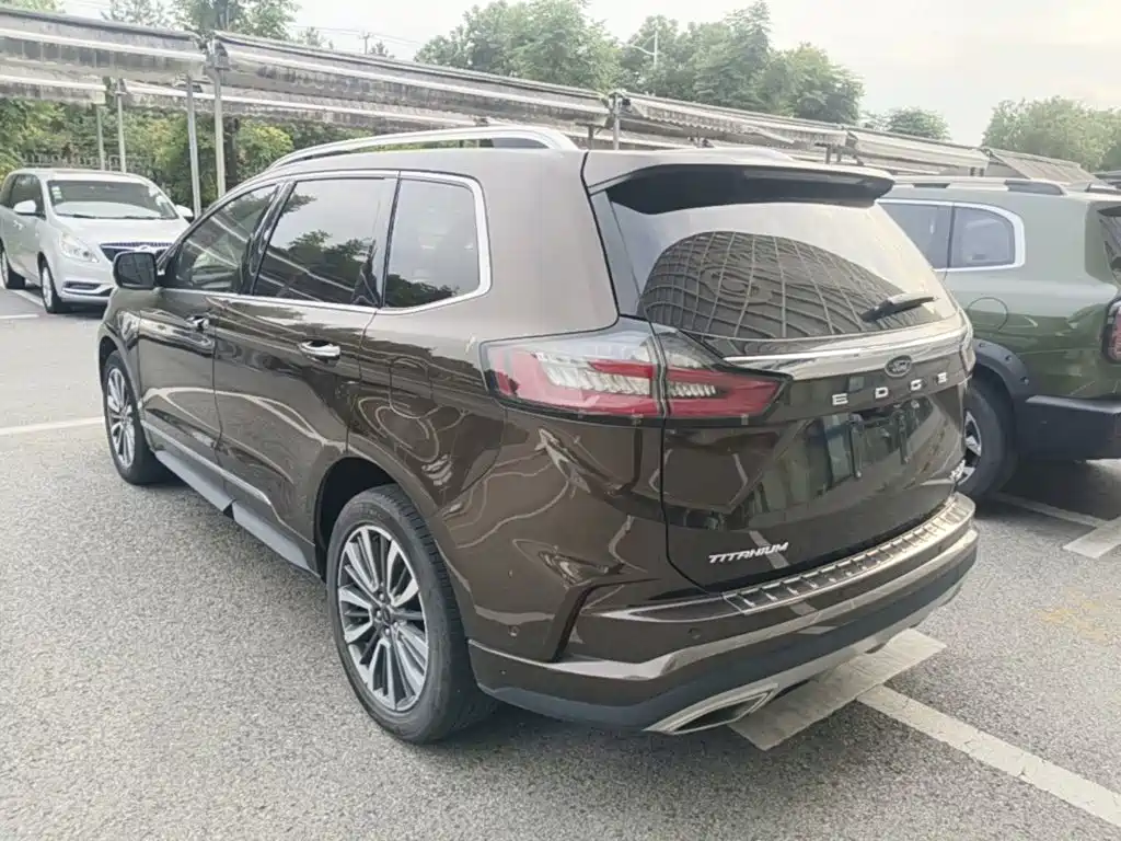 Ford Edge — фото 4