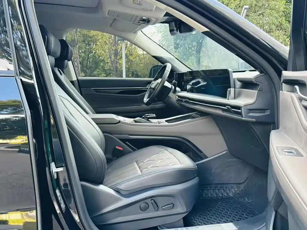 Ford Edge — фото 8