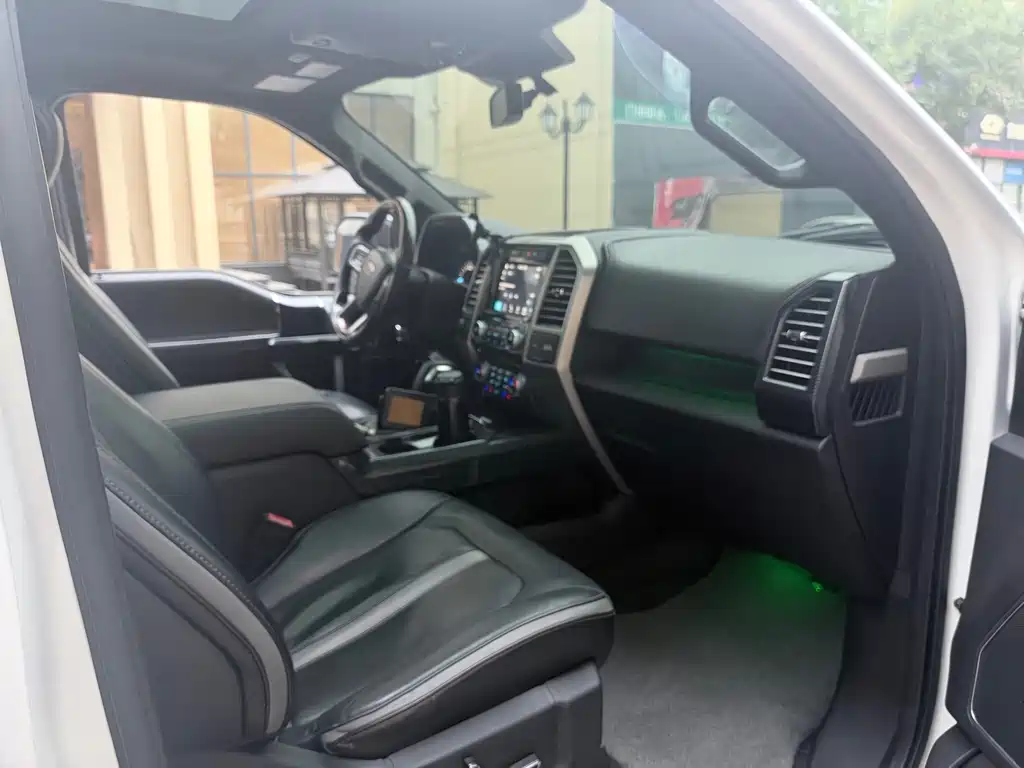 Ford F-150 Raptor — фото 5