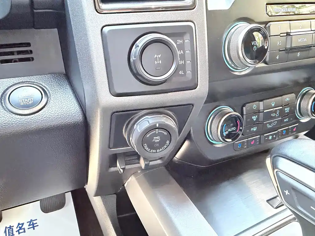 Ford F-150 Raptor — фото 14