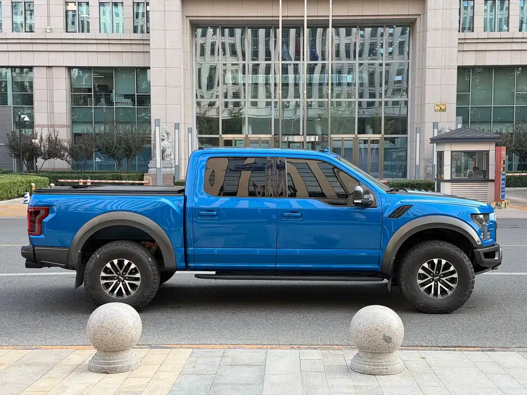 Ford F-150 Raptor — фото 26