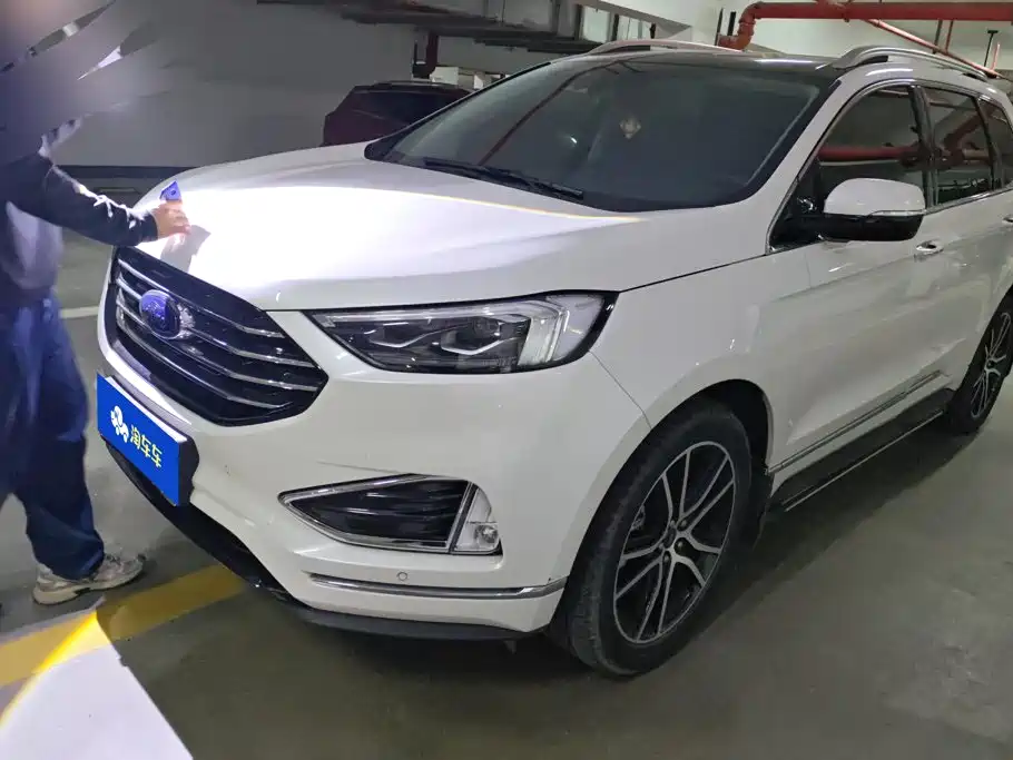 Ford Edge — фото 1