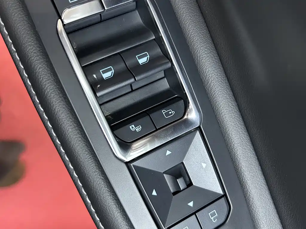 Ford Edge — фото 16