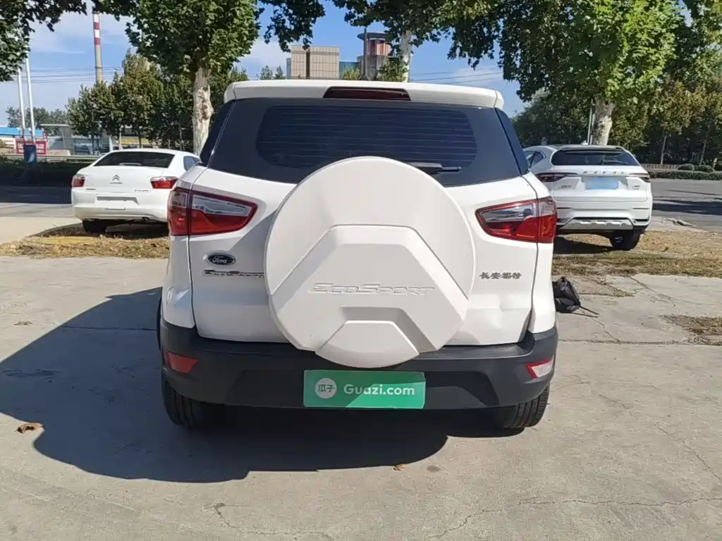 Ford Ecosport — фото 5