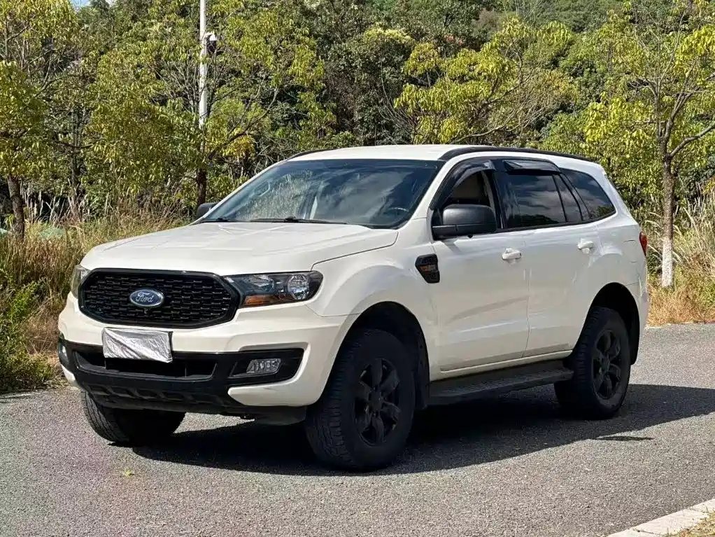 Ford Everest — фото 3