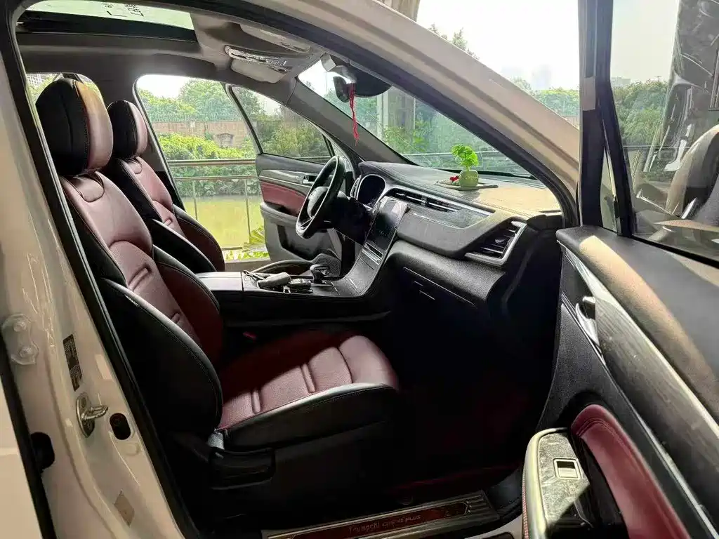 GAC Motor GS4 Plus — фото 9