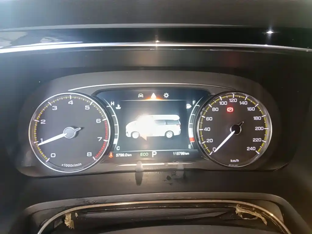 GAC Motor Trumpchi M8 — фото 11