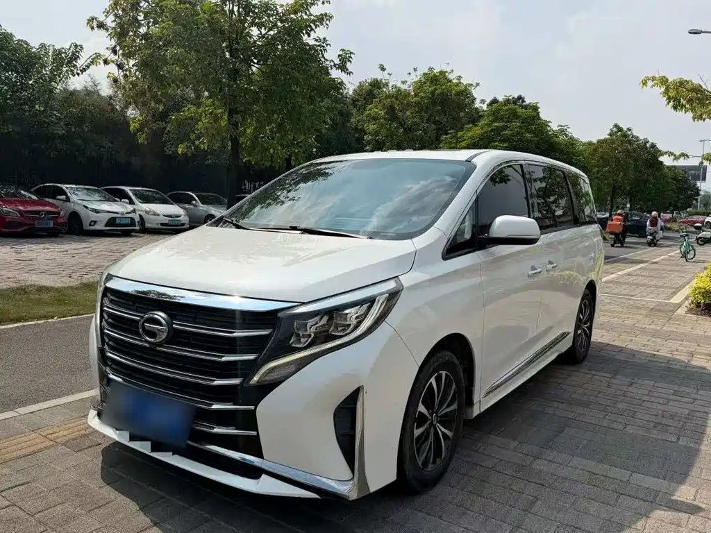 GAC Motor Trumpchi M8 — фото 1