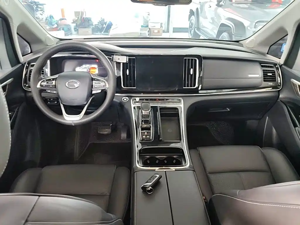 GAC Motor Trumpchi M8 — фото 9