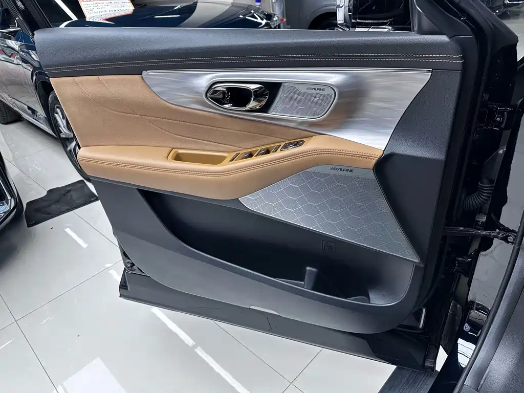 GAC Motor Trumpchi ES9 — фото 11