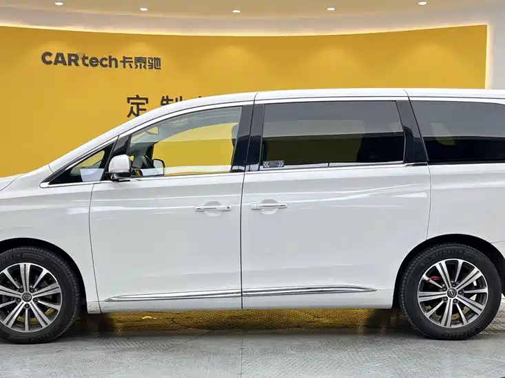 GAC Motor Trumpchi M8 — фото 4