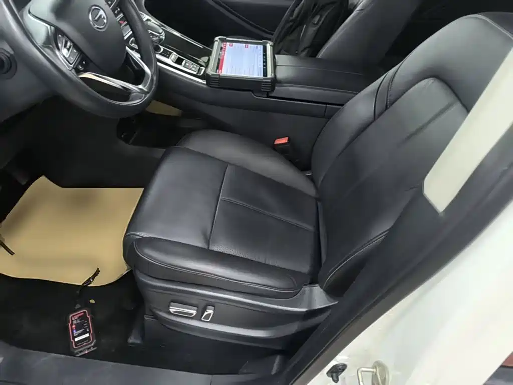 GAC Motor Trumpchi M8 — фото 14