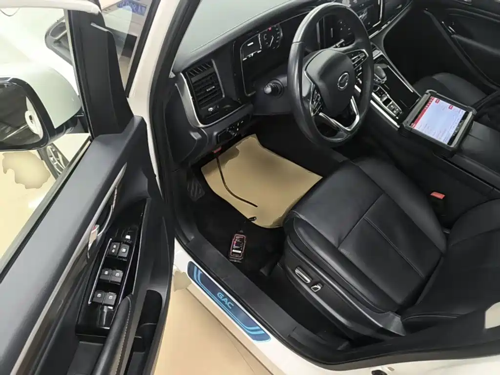 GAC Motor Trumpchi M8 — фото 15