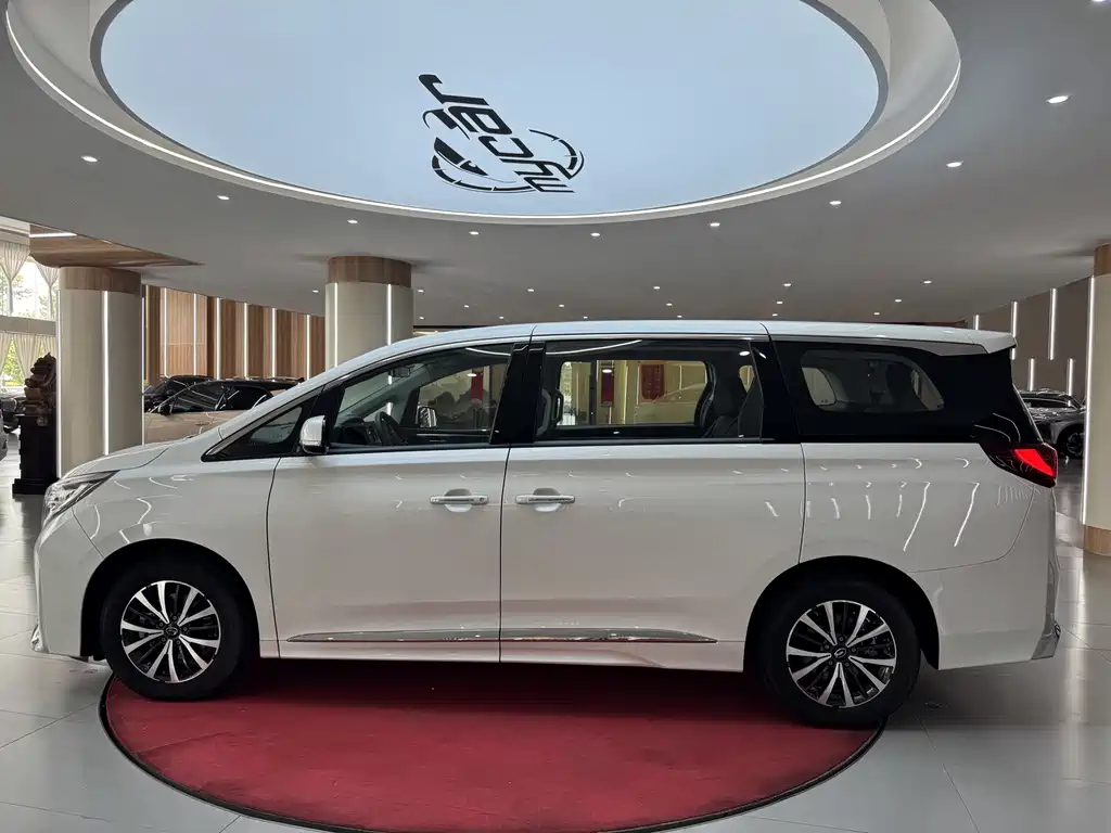 GAC Motor Trumpchi M8 — фото 8