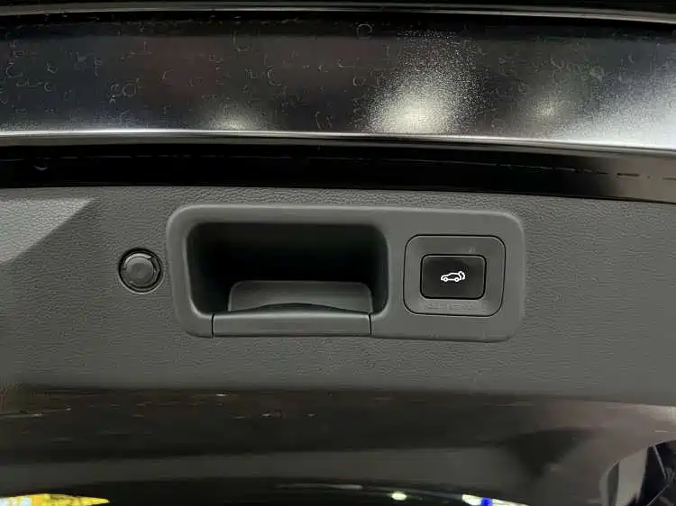 GAC Motor Trumpchi ES9 — фото 17