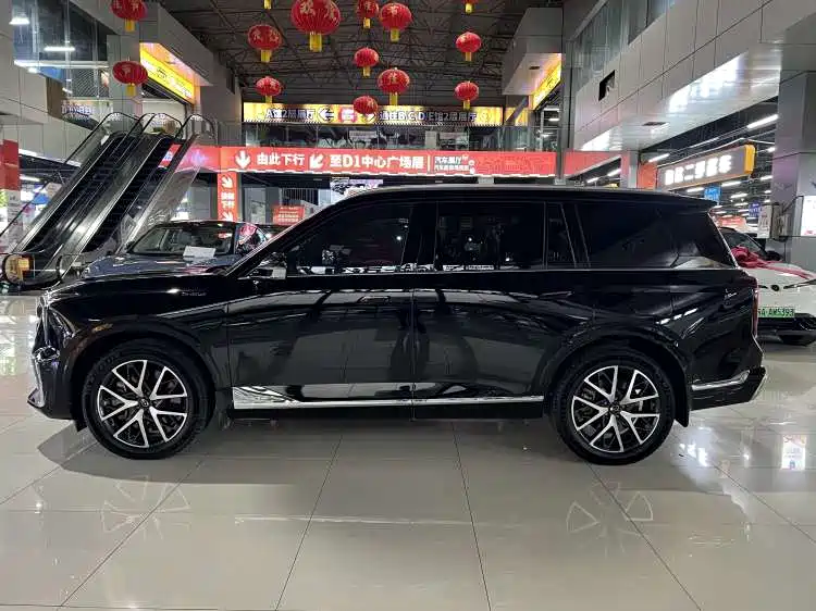 GAC Motor Trumpchi ES9 — фото 3