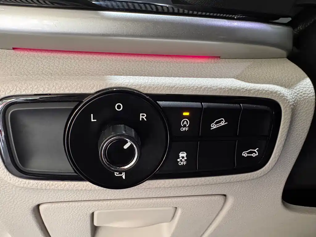 GAC Motor Trumpchi M8 — фото 11