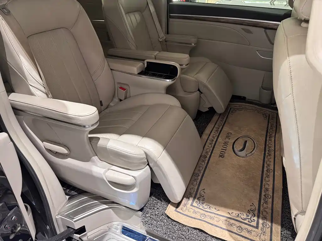 GAC Motor Trumpchi M8 — фото 26