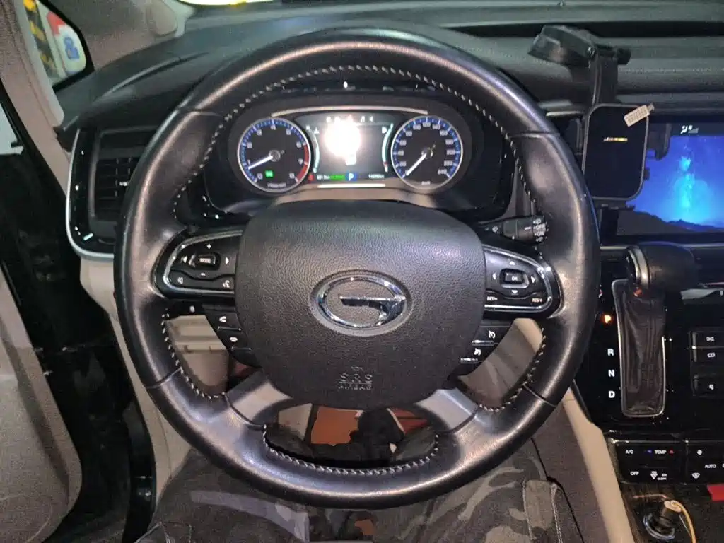 GAC Motor Trumpchi M8 — фото 11