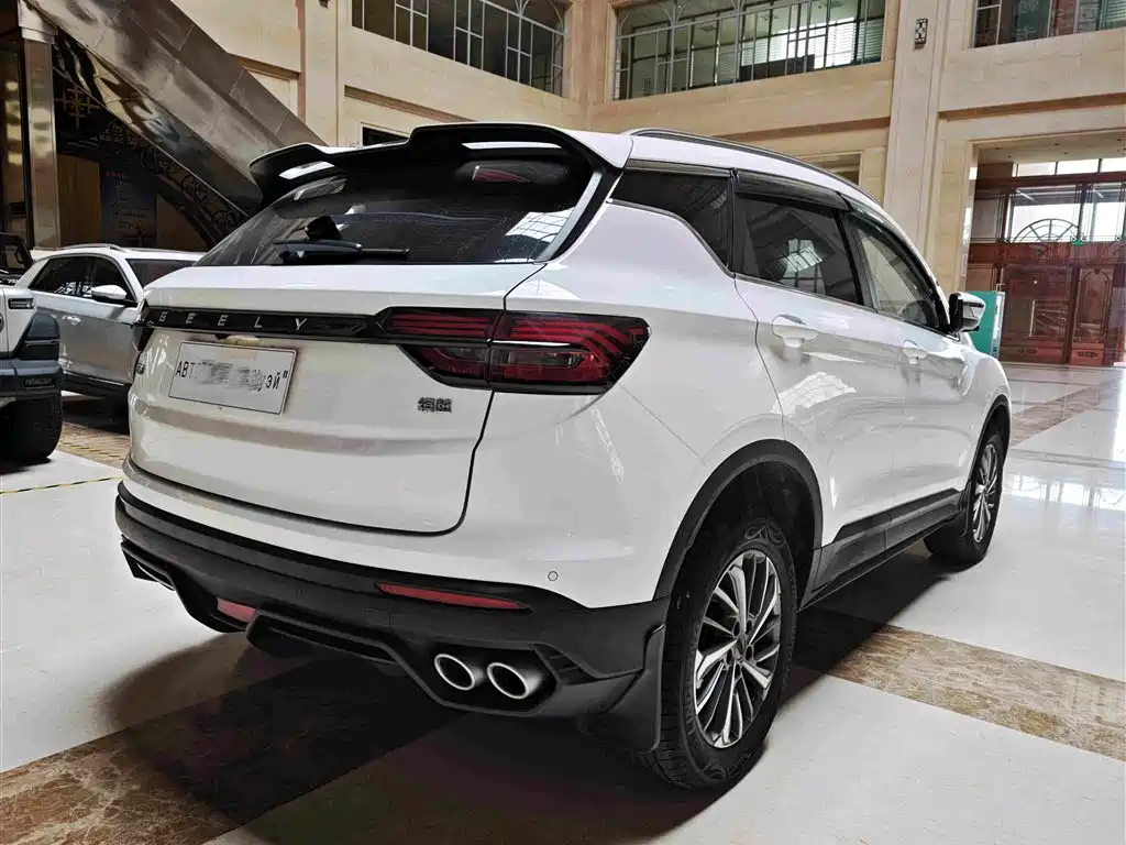 Geely Binyue — фото 15