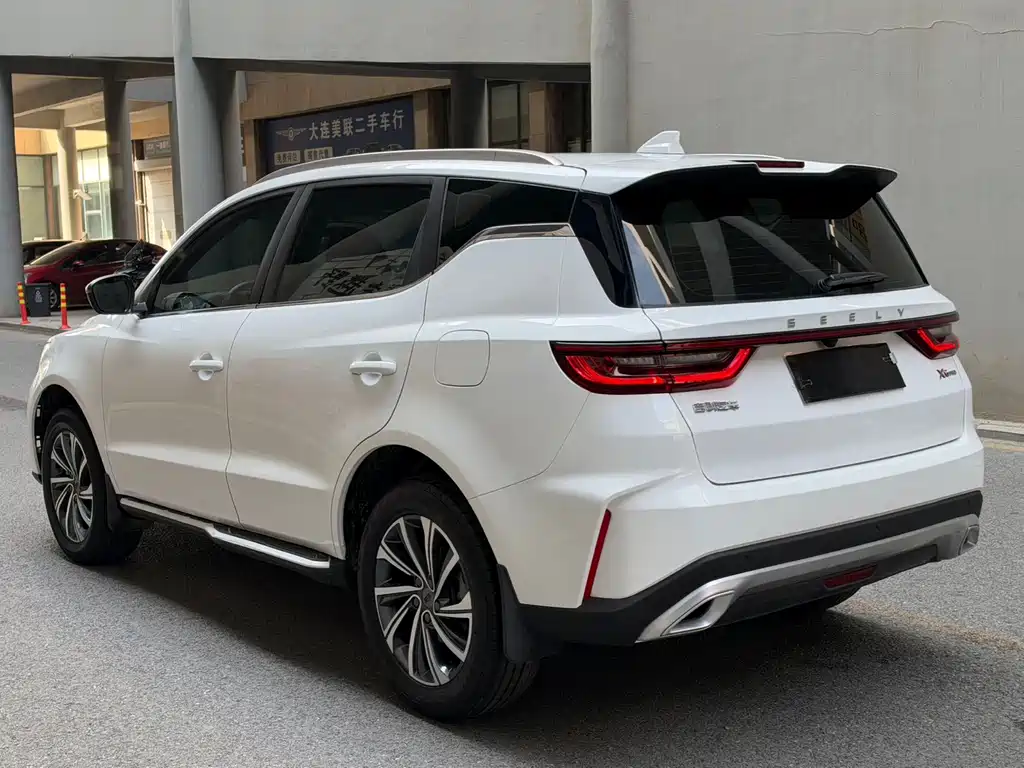 Geely Vision X6 — фото 6