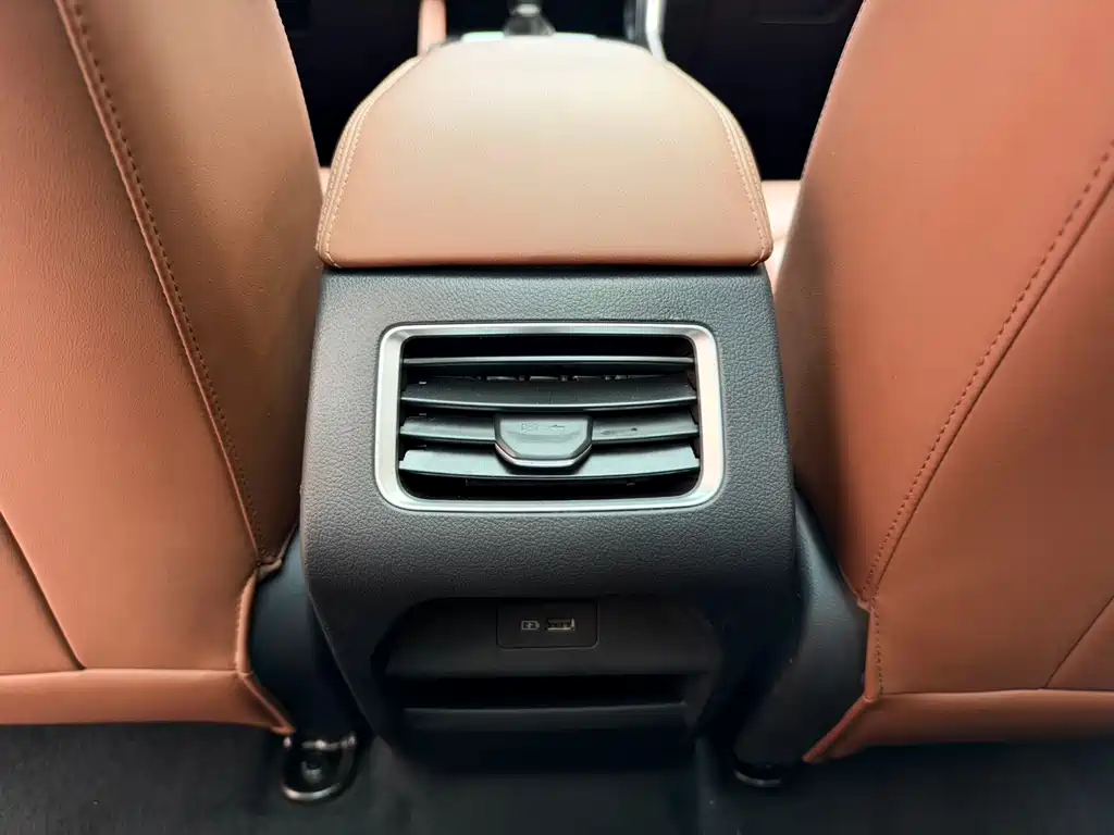Geely Vision X6 — фото 10