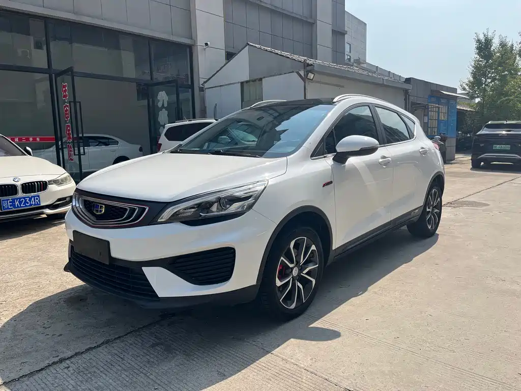 Geely Emgrand GS — фото 1