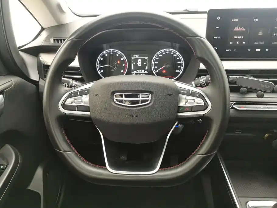 Geely Vision X3 — фото 15