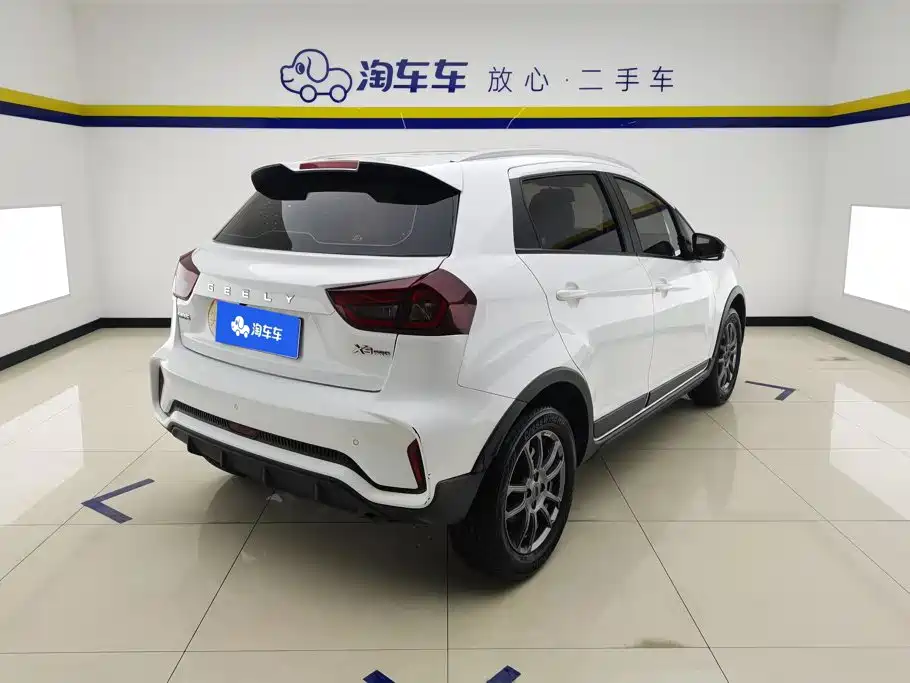 Geely Vision X3 — фото 3