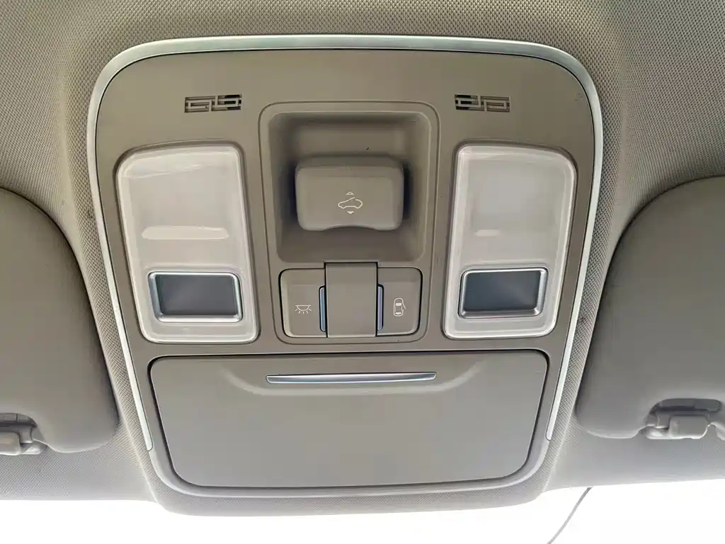 Geely Emgrand GS — фото 21