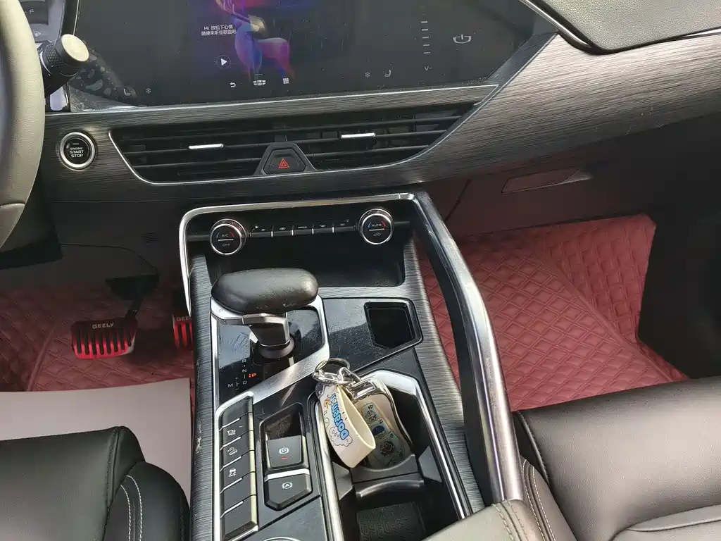 Geely Xingyue — фото 11