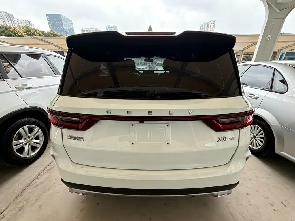 Geely Vision X6 — фото 13