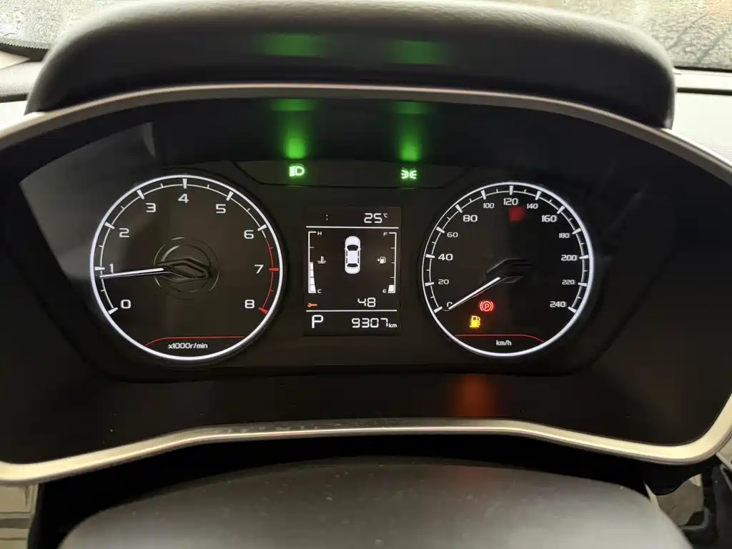 Geely Binyue — фото 10