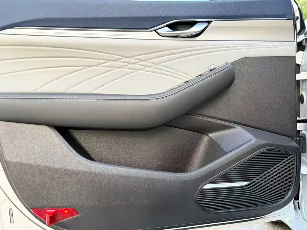 Geely Preface — фото 17