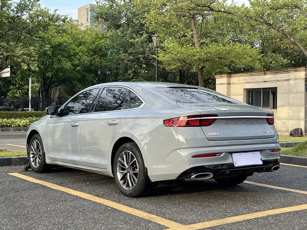 Geely Preface — фото 4