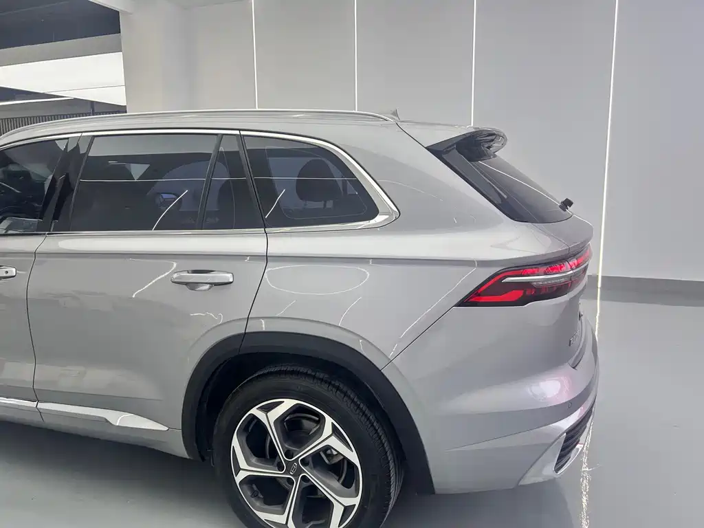 Geely Xingyue L — фото 15