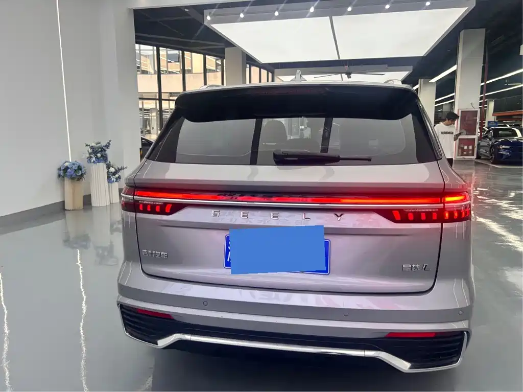 Geely Xingyue L — фото 17