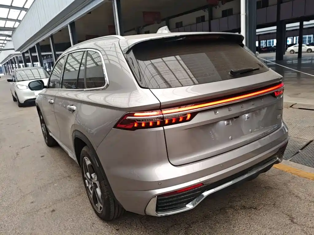 Geely Xingyue L — фото 4