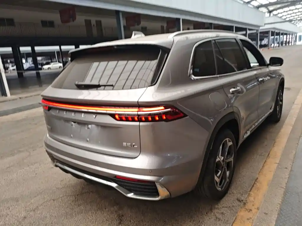 Geely Xingyue L — фото 6