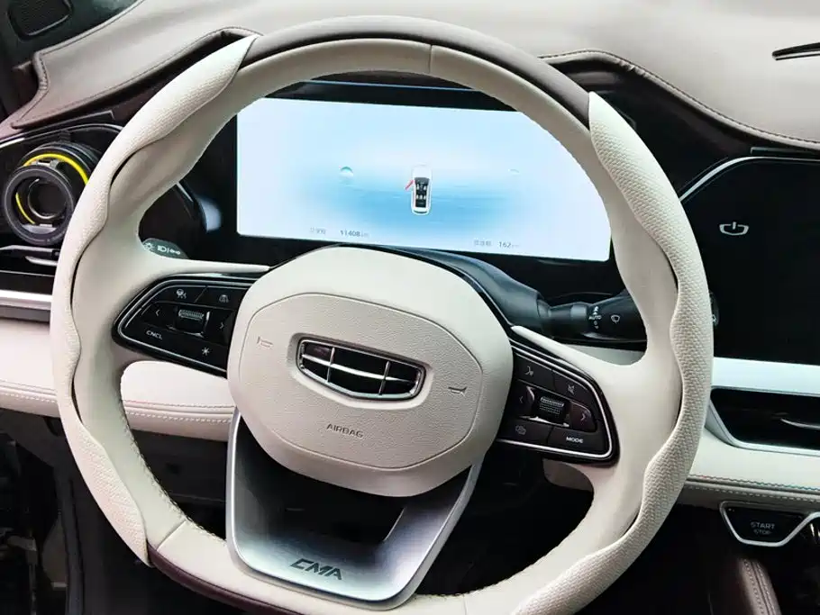 Geely Xingyue L — фото 15