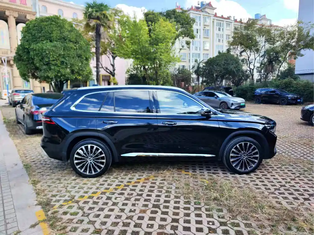 Geely Xingyue L — фото 18
