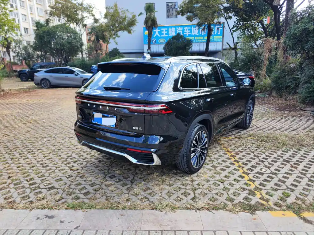 Geely Xingyue L — фото 19