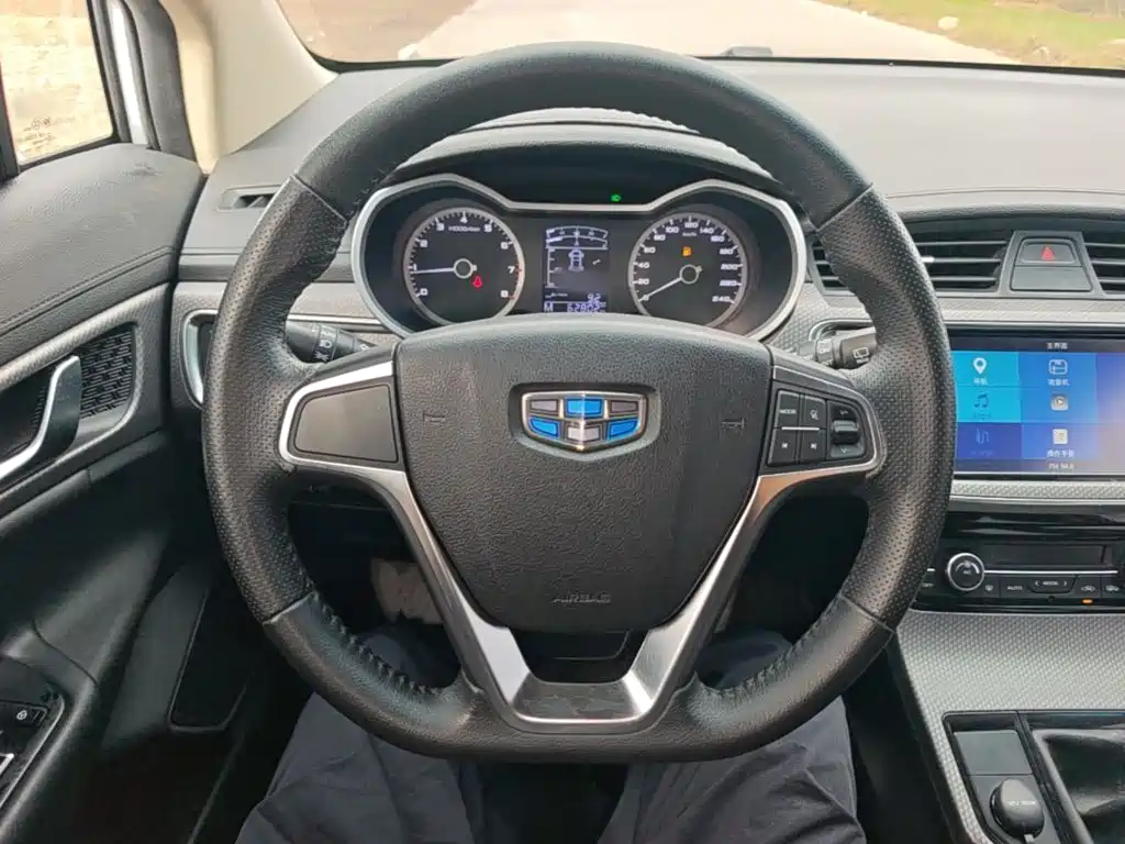 Geely Emgrand GS — фото 10