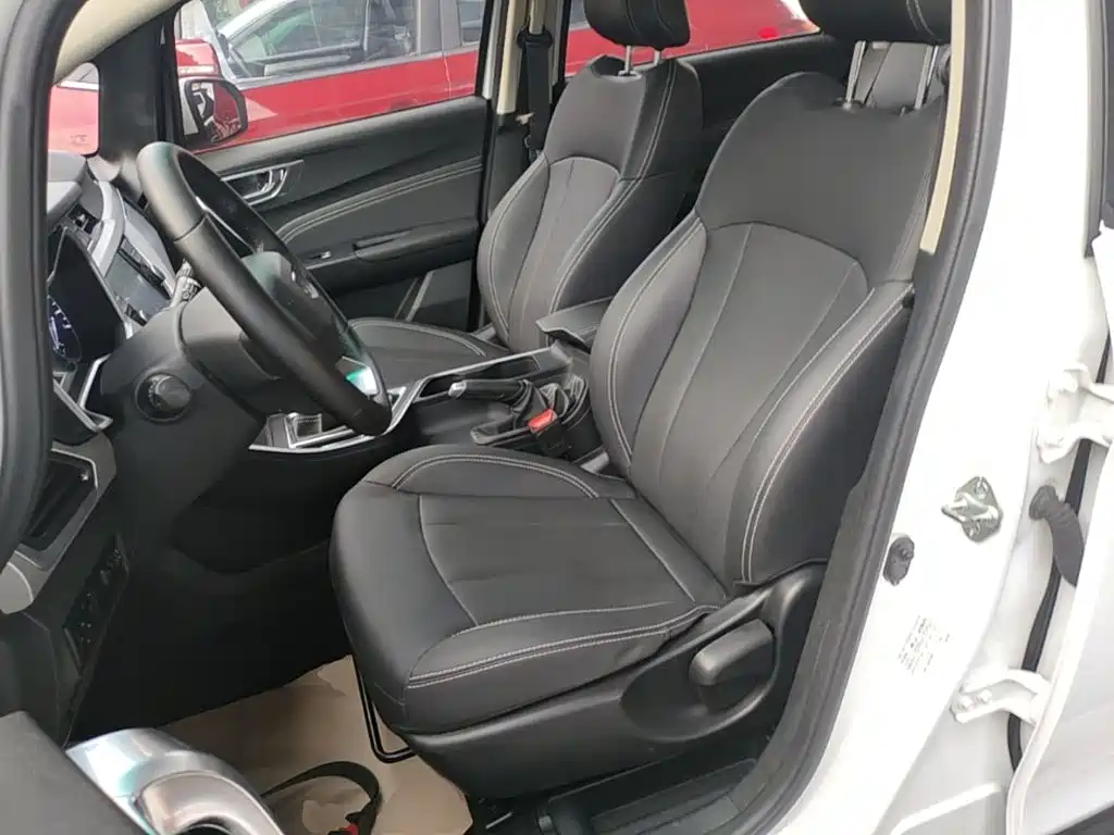 Geely Vision X3 — фото 14