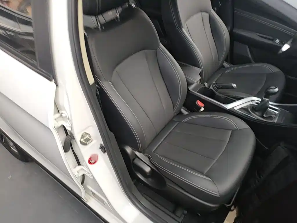 Geely Vision X3 — фото 24