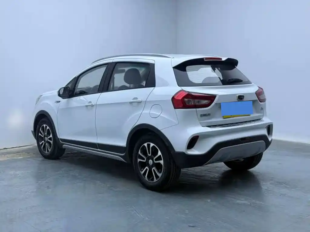 Geely Vision X3 — фото 6