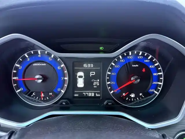 Geely Vision X3 — фото 10